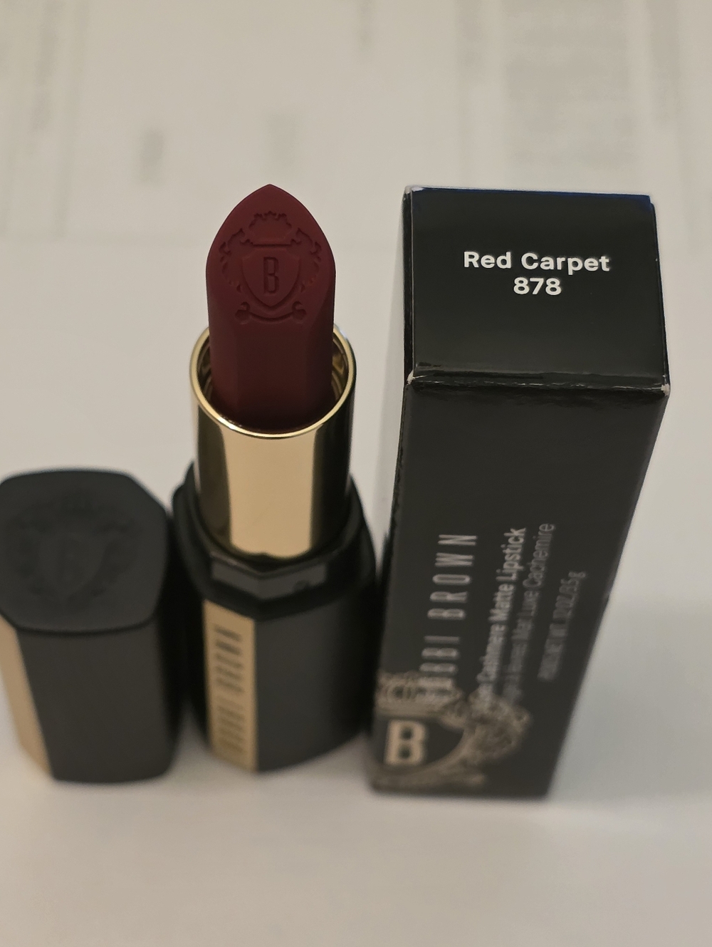 BOBBI BROWN Luxe Cashmere Matte Lipstick 878 RED CARPET. BNIB - Picture 2 of 2